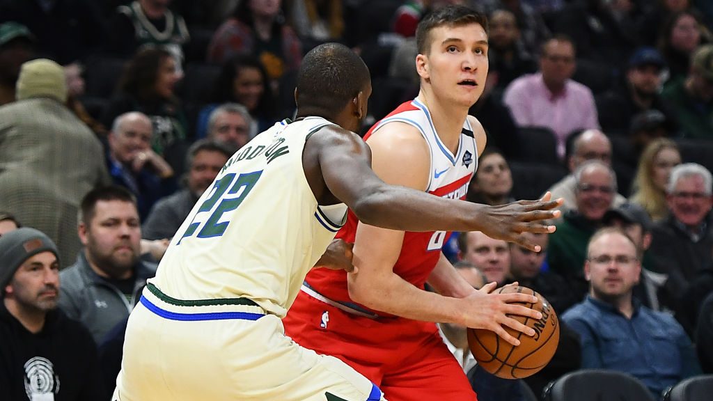 其余四位球 其余四位球